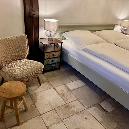 Apartment Oolt Huus I Exklusives Wohnen Im Denkmalgeschuetzten Reetdachhaus *